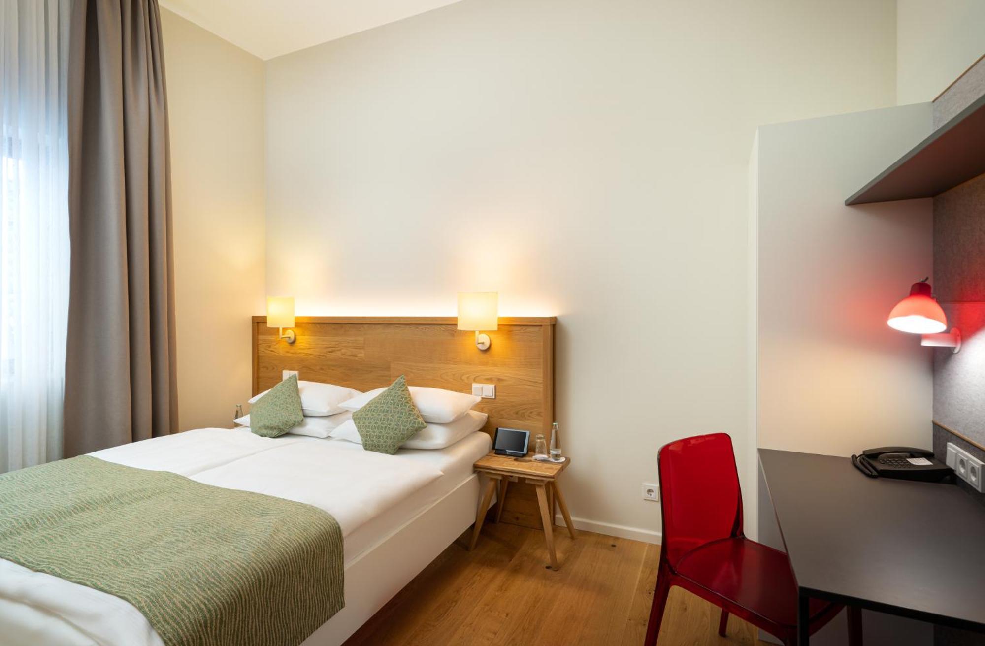 Hotel Paulinenhof à Belzig Extérieur photo