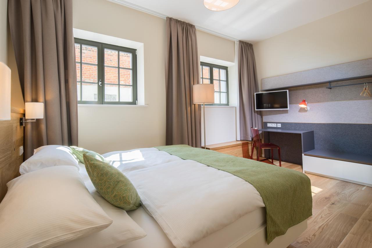 Hotel Paulinenhof à Belzig Extérieur photo